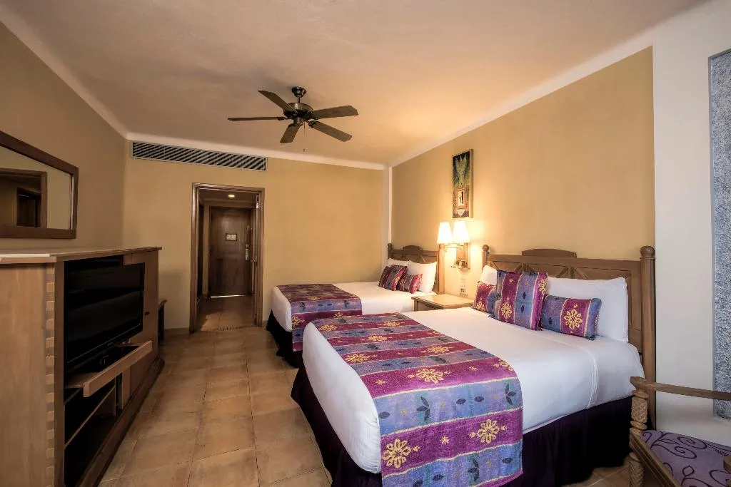 TRIPLE STANDARD Room, Iberostar Selection Paraiso Lindo All Inclusive, Cancun Area