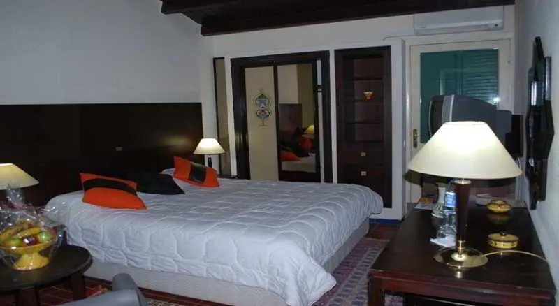 Room, Moulay Yacoub, Fez