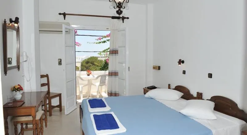 Room, Proteas Hotel, Santorini