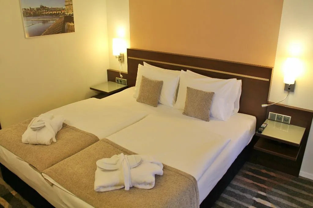 Double or Twin EXECUTIVE Room, Hotel Duo, Prague