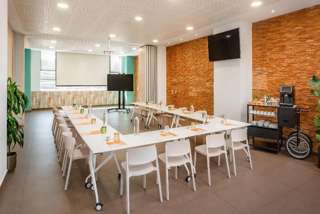 Conferences, Madrid Airport Suites Affiliated By Melia, Madrid