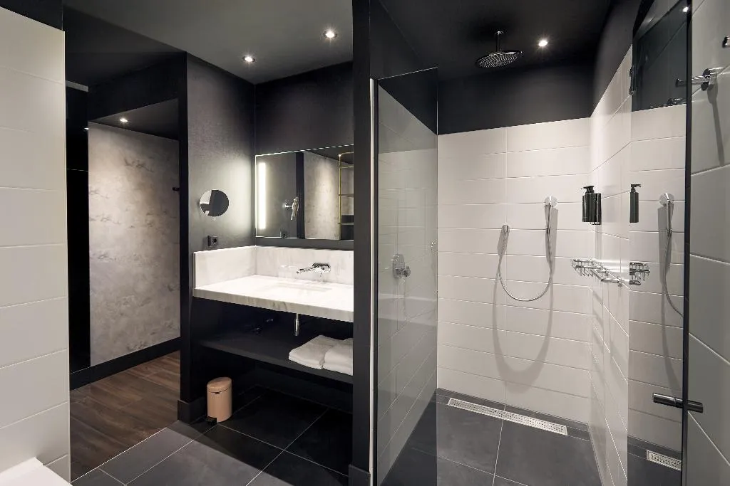 DOUBLE SUPERIOR Room, Van der Valk Hotel Amsterdam - Amstel, Amsterdam