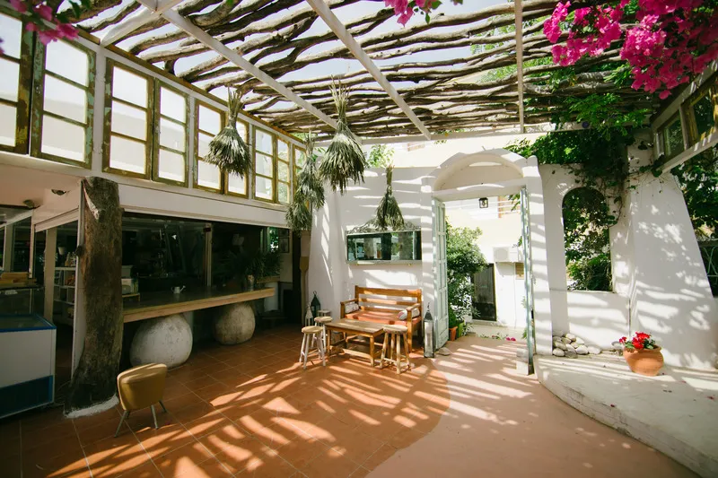Lobby, Gorgona Studios, Rhodes