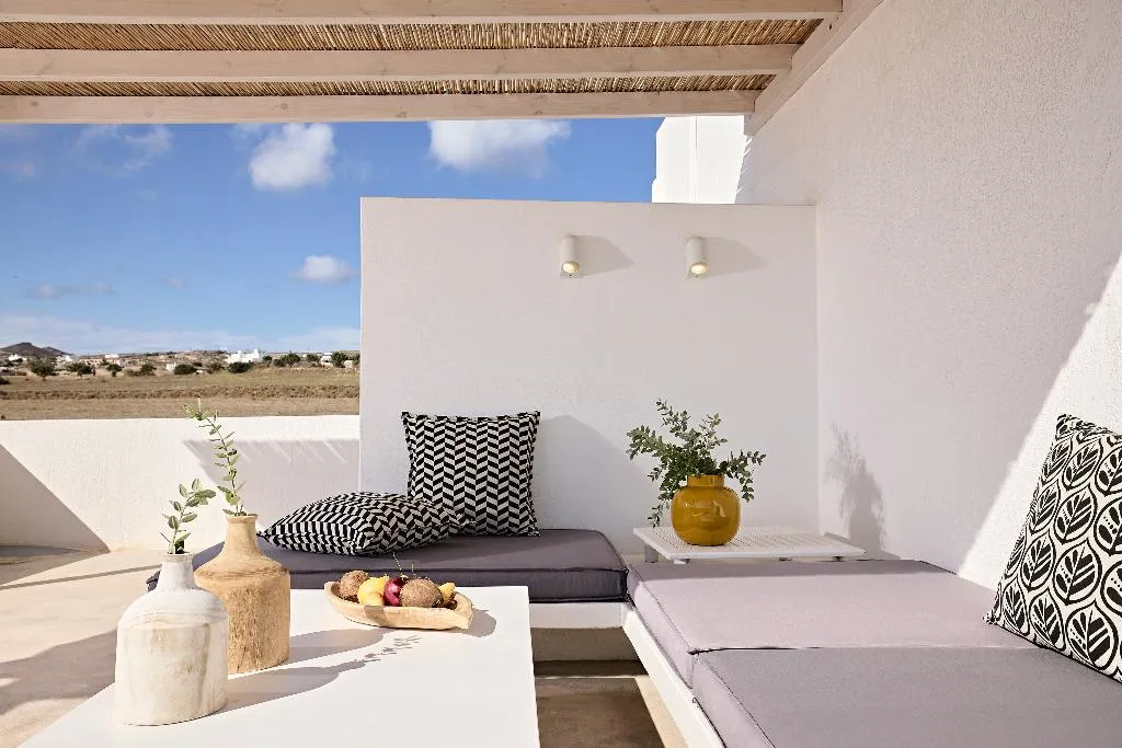 SUITE DELUXE SIDE SEA VIEW Room, Santa Maria Village, Santorini