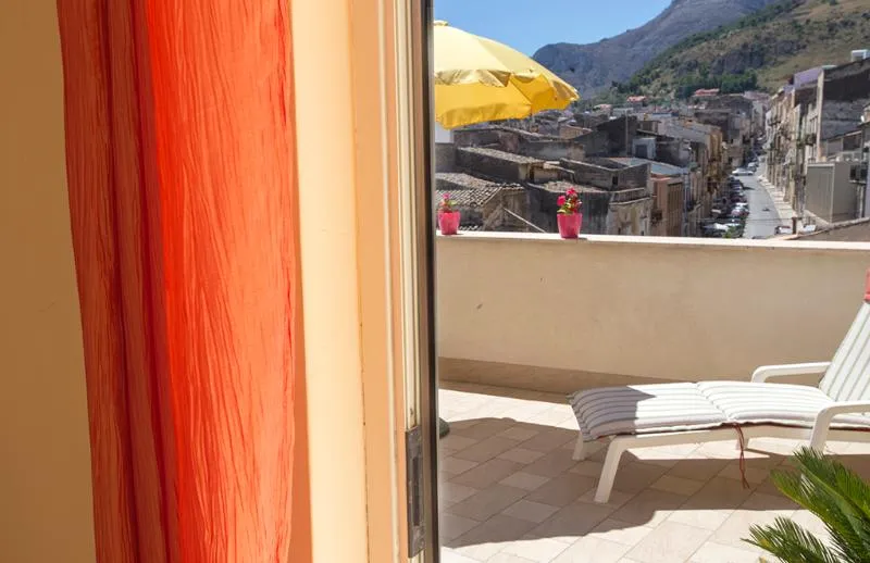 STUDIO STANDARD Room, Quattro Canti Casa Vacanze, Palermo