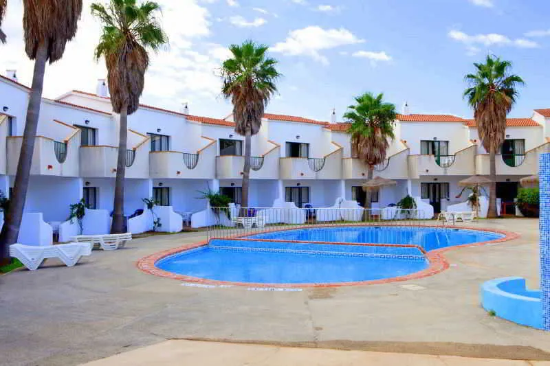 Pool, Apartamentos Lentiscos by MIJ, Menorca