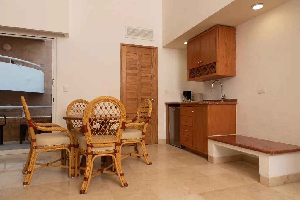 FAMILY ROOM GARDEN VIEW Room, Sunset Fishermen Beach Resort Playa Del Carmen, Cancun Area