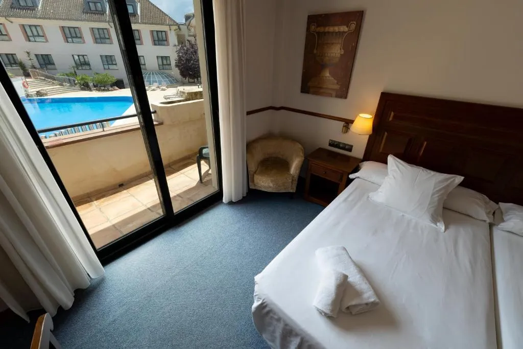 DOUBLE SINGLE USE WITH TERRACE Room, Silken Antequera Hills, Andalucia