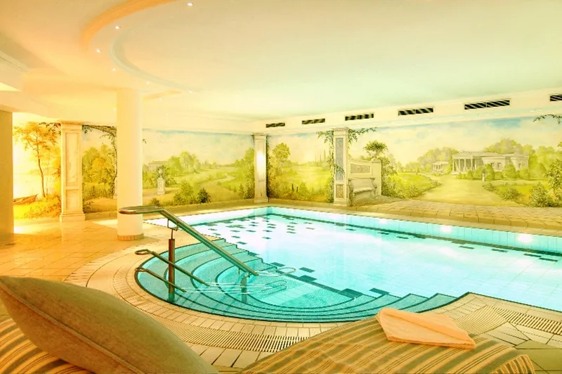 Pool, Louisa's Place, Berlin