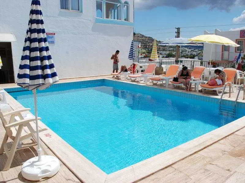 Pool, Cemuhan, Bodrum