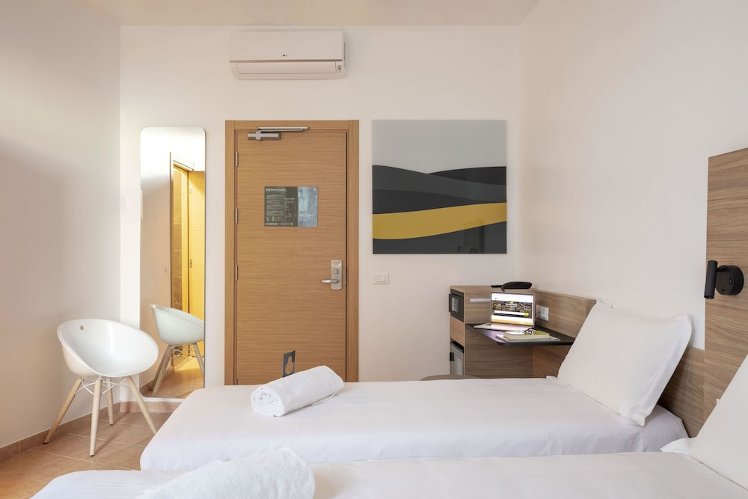 B B Hotel Pomezia Roma, Rome