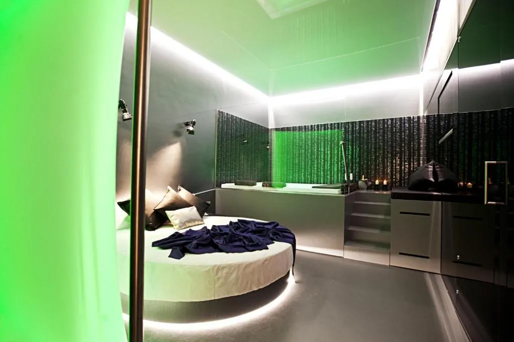 DOUBLE KING SIZE BED Room, Hotel Tiro A Volo, Naples