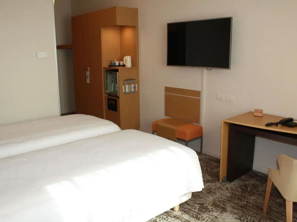 Double or Twin SUPERIOR Room, Novotel Roma Est, Rome