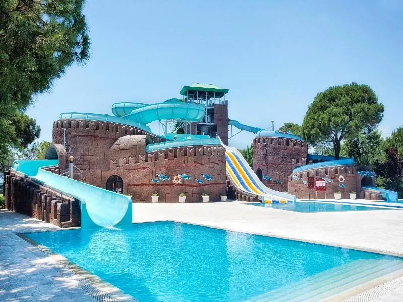 Pool, Kremlin Palace, Antalya