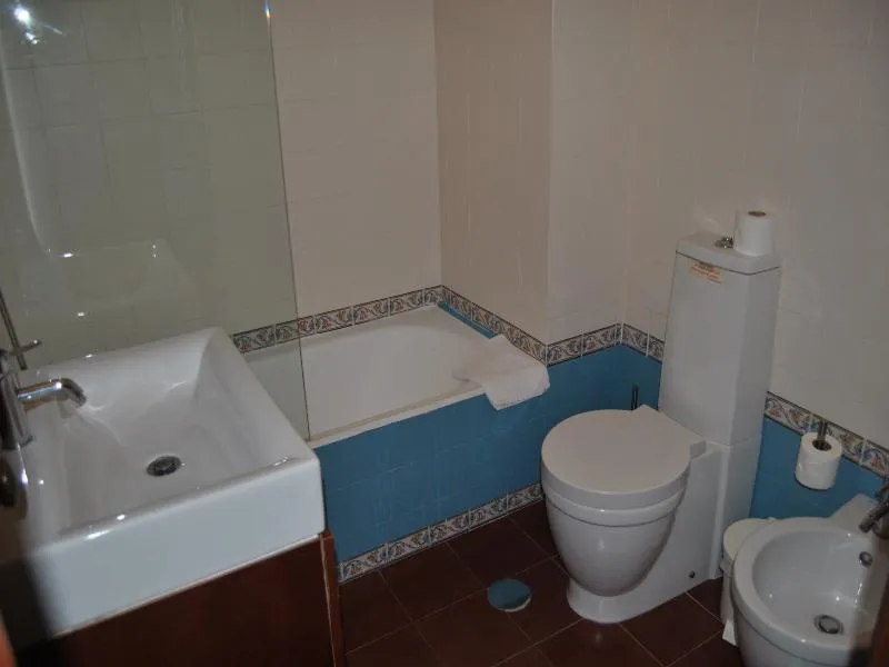 APARTMENT TWO BEDROOMS Room, Olhos Do Mar, Algarve