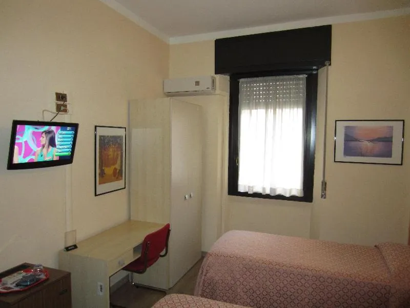 Double or Twin STANDARD Room, Europa Hotel, Milan