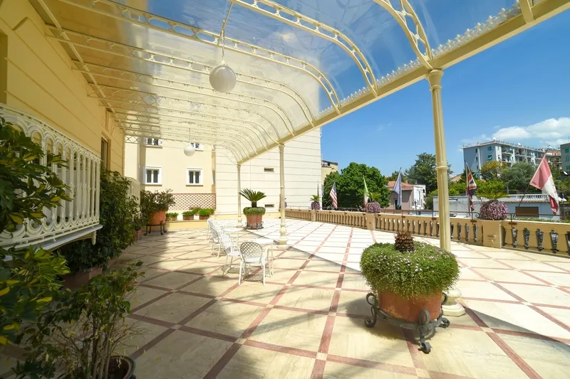 Terrace, Antiche Mura, Naples