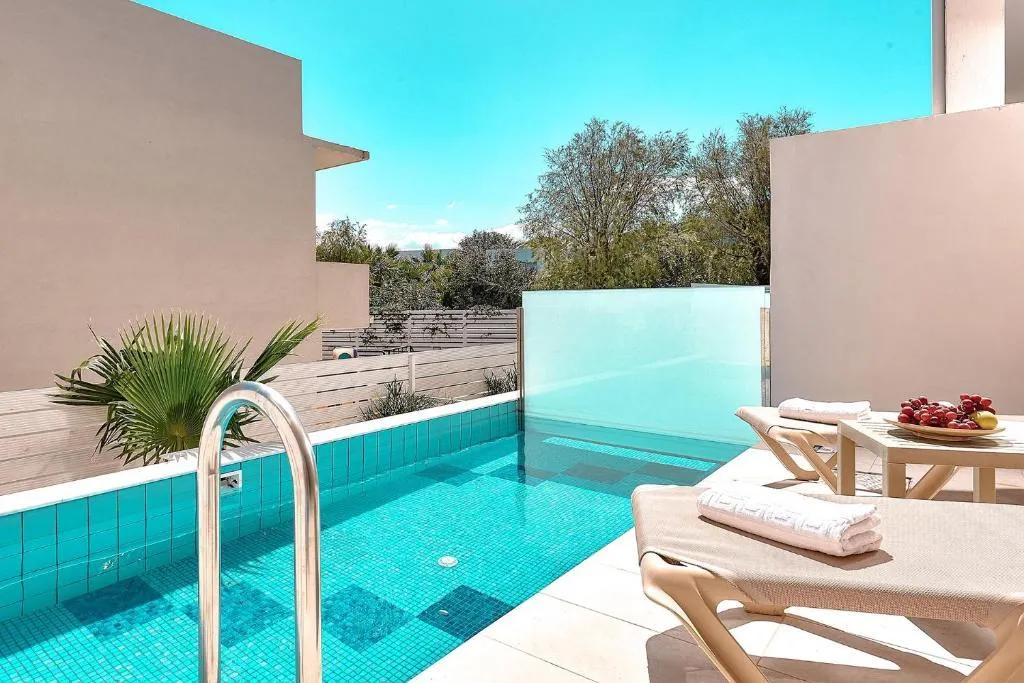 FAMILY ROOM WITH PRIVATE POOL Room, St Constantin Hotel, Crete