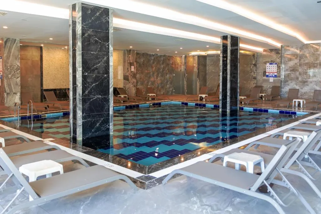 Pool, Crystal Centro Pearl Collection, Antalya