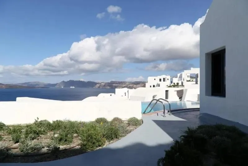SUITE SEA VIEW WITH PRIVATE POOL Room, Grand Ambassador Santorini, Santorini