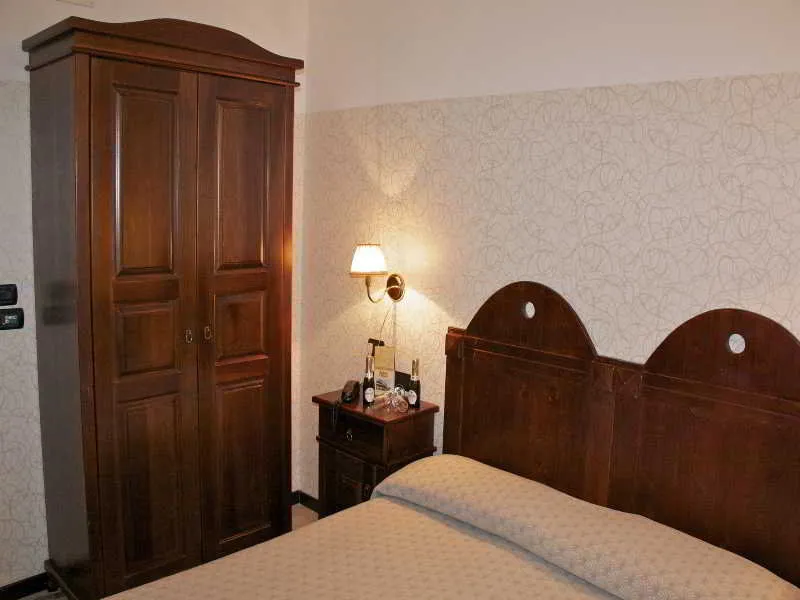 Room, Business Hotel, Naples