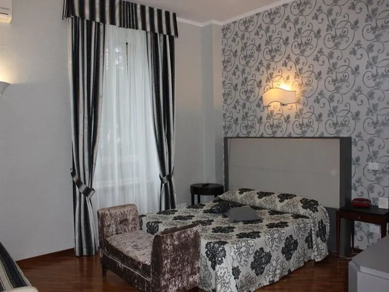 Room, Villa Ariccia, Rome