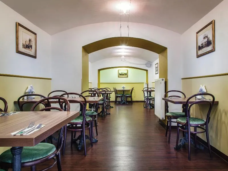 Restaurant, Taurus, Prague
