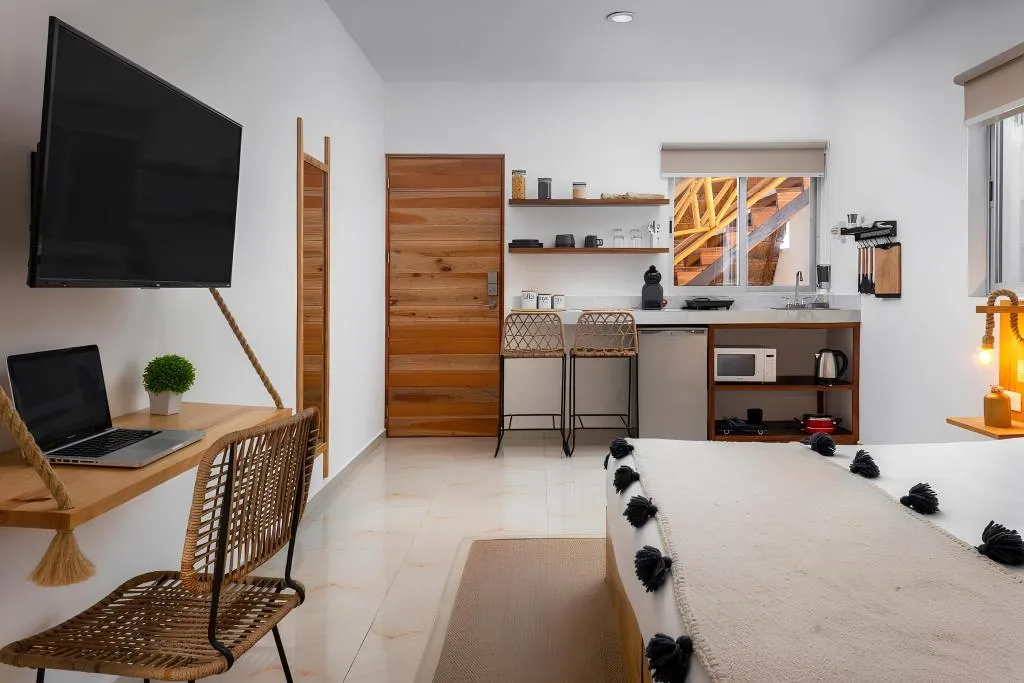 STUDIO KING SIZE BED Room, Verandah Studios, Playa Del Carmen