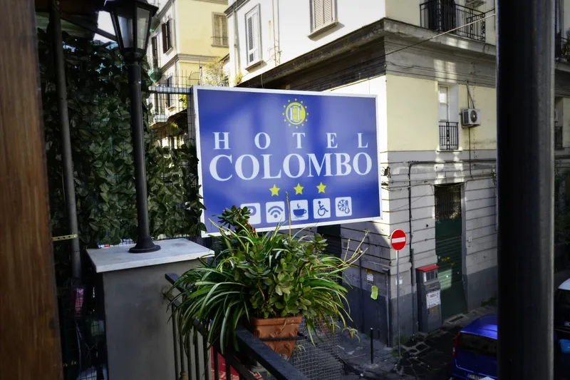 Terrace, Colombo, Naples