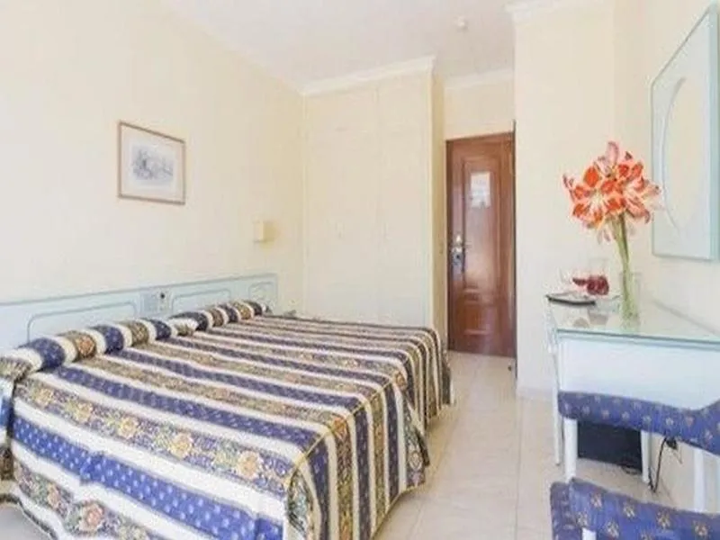 DOUBLE SINGLE USE STANDARD Room, Trovador, Tenerife