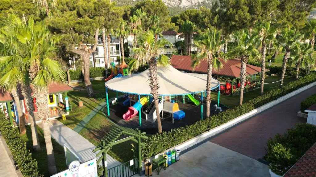 Sports and Entertainment, Crystal Flora Pearl Collection, Antalya