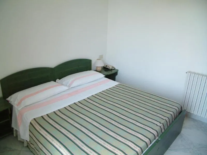 TRIPLE STANDARD Room, La Ginestra, Naples