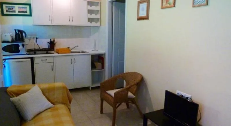 Room, Mayflower, Corfu