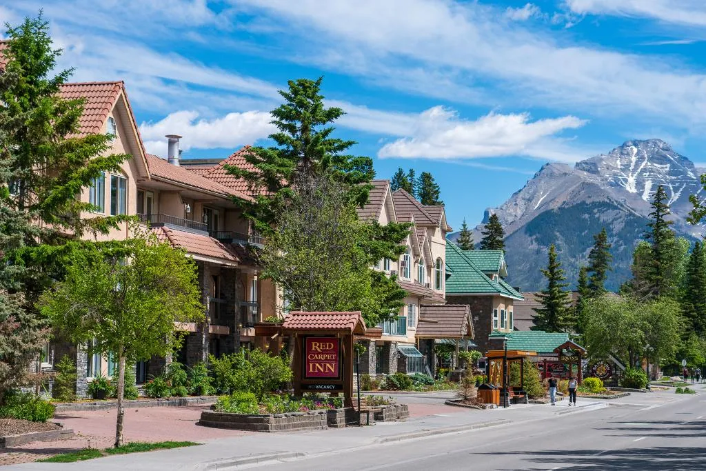 General view, Red Carpet Inn, Calgary, Alberta