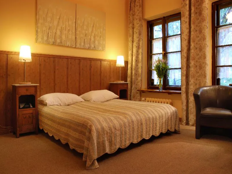 Room, Dom Casimi, Krakow
