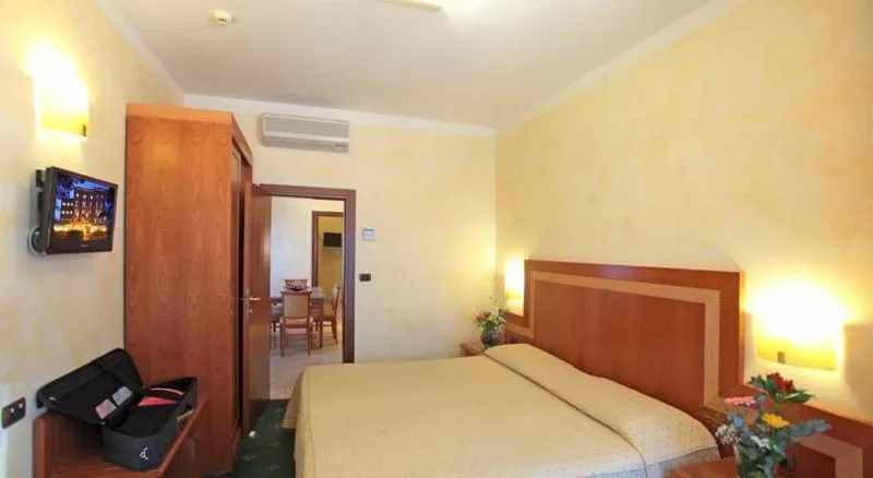 DOUBLE STANDARD Room, Venezia 2000, Venice