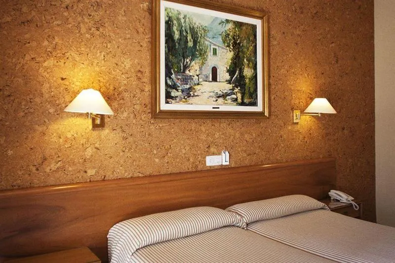 Room, Abelay, Majorca