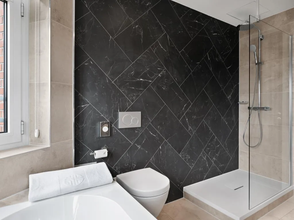DOUBLE PREMIUM Room, NH Collection Amsterdam Flower Market, Amsterdam