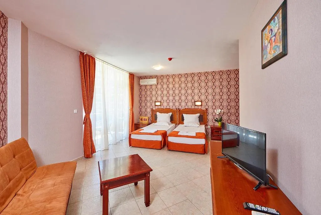 STUDIO WITH KITCHENETTE Room, Karolina, Bourgas