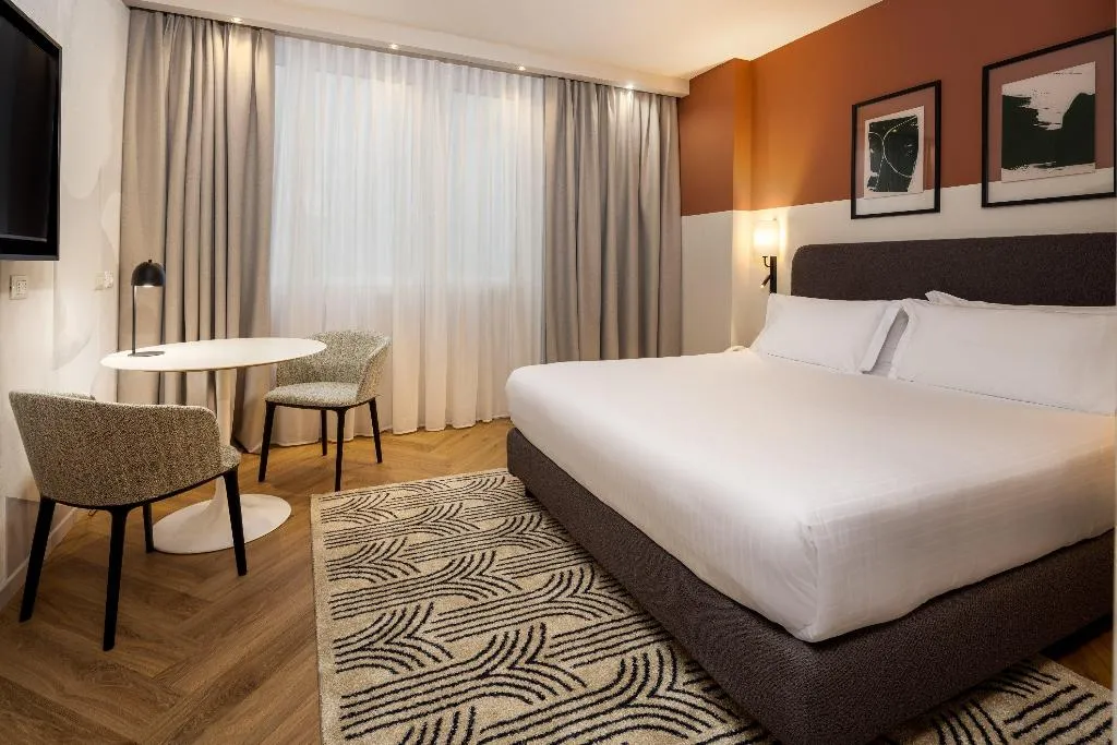 Room STANDARD Room, Crowne Plaza Padova, Venice