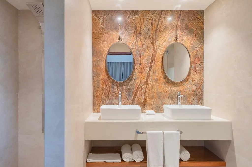 SUITE OCEAN FRONT Room, Iberostar Waves Quetzal All Inclusive, Cancun Area