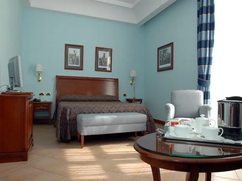 Double or Twin DELUXE Room, Le Cheminee Business Hotel, Naples