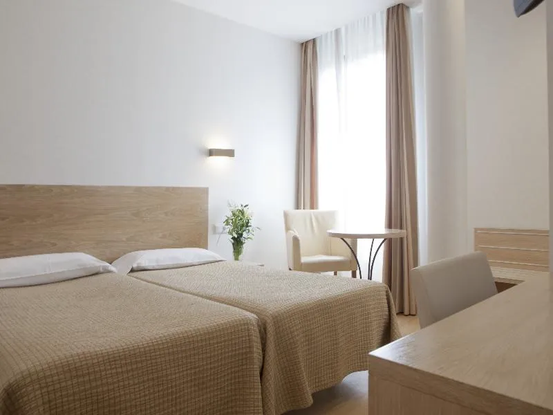 Double or Twin STANDARD Room, Regente, Madrid