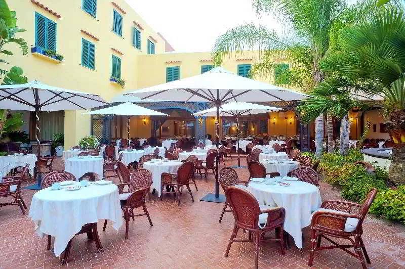 Restaurant, La Reginella Resort & Thermal Spa, Naples