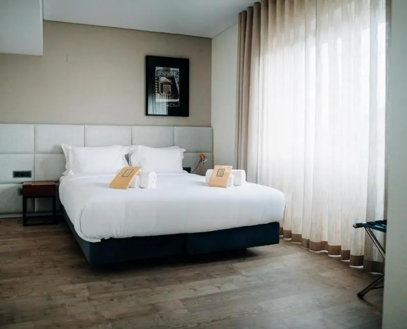 FAMILY ROOM STANDARD Room, Next Level Premium Hotels, Lisbon