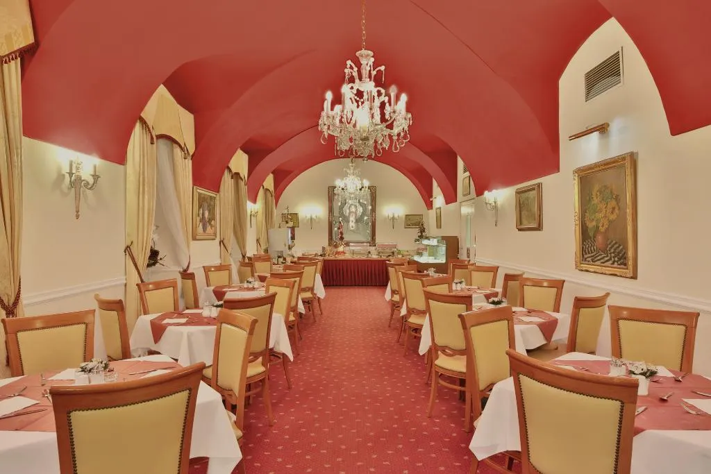 Restaurant, Belvedere Wellness Hotel Marianske Lazne, Prague