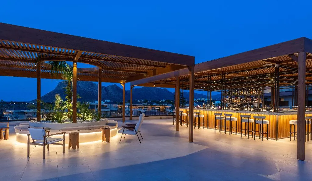 Bar, Aulus Chania Resort, Curio Collection by Hilton, Thessaloniki