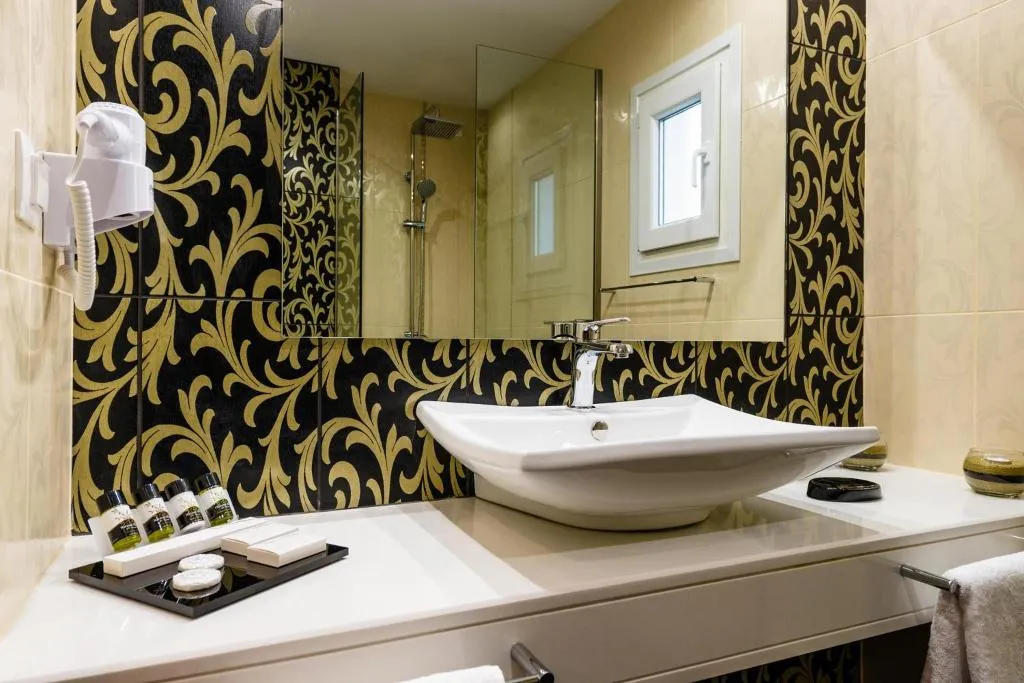 DOUBLE WITH BALCONY Room, Lagaria Hotel, Thessaloniki