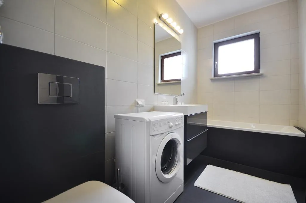 APARTMENT CAPACITY 4 ONE BEDROOM Room, Dom & House  Apartamenty Aquarius, Gdansk