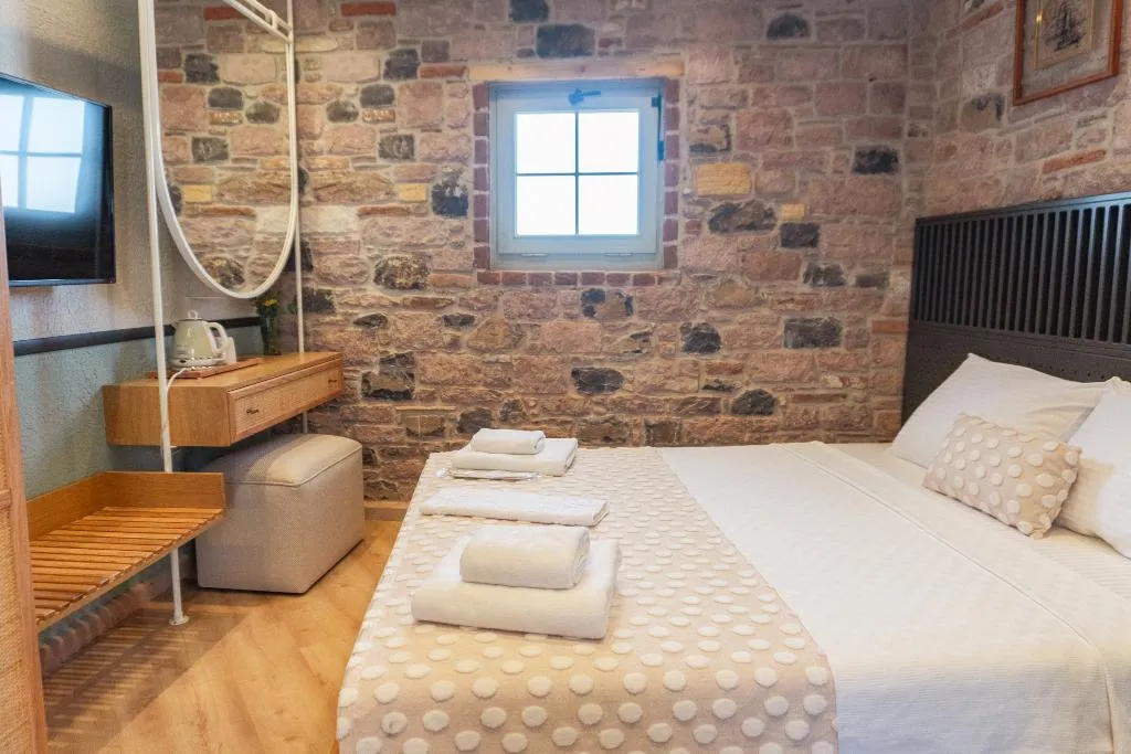 Room, Qara Otel, Izmir